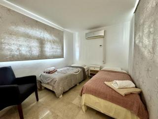 Best Large 7BR Villa with Pool - Palm-Eagle Beach - 9
