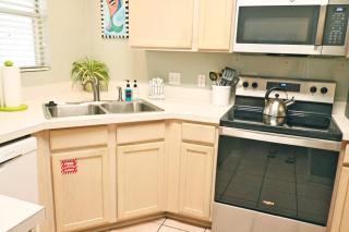 Relaxing Beach Walk Condo with Pool Views and Easy Beach Access Sandpiper Cove Unit 9201 - 3