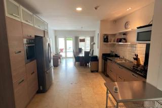 Large 6BR Villa with Private Pool TOP location - Palm-Eagle Beach - 1