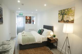Luton Nook and Kitchen 4 mins to Luton AirPort - Luton - 0
