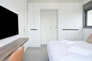 Ben Yehuda Dream 4 - 4