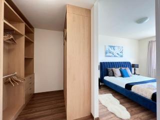 luxury apartment with a beautiful view of the Danube, free spa - wellness and car parking in the center of the city - Budapest - 3