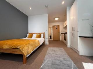 Cosy and Bright Studios at Hydrogen - Nottingham - 5