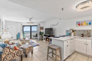 "Summer Winds" at Sunglow Resorts with Spectacular Ocean Views - Daytona Beach Shores - 8