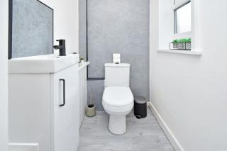 Bentley House - By Sigma Stays - 2