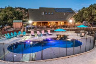 Mountain Elegance w/ pool, spa, projector - Coarsegold - 0