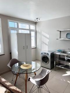 Charming Oasis in Town - Cidade Do Cabo - 3