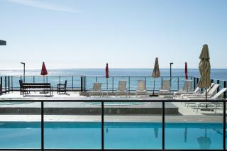 Apto completo com vista mar pé na areia em Barra Velha em condomínio Resort com Spa, Piscina, quadra de futebol, Sala de jogos, brinquedoteca, Complexo com diversos comércios - Barra Velha - 2