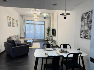 Stay in brand new Luxury Sport City apartment 15 - Dubai - 9