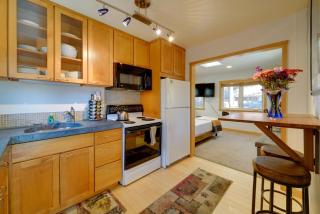 Walk to Lake Tahoe Modern Guest House with Hot Tub - Tahoe Vista - 7
