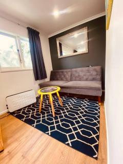 Adorable Self Contained One Bedroom Studio - Rotorua - 4