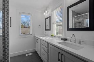 New Durham-10 min to Duke-1m Dtwn-FencedYard - 3