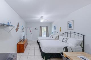 Wasser Lodge #205 - Trout Dr. - New Braunfels - 4