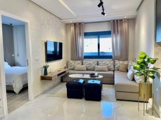 Central Large Suite with Balcony & Beach view - Tânger - 6