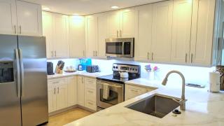 Lakefront Home Close to Bonita Springs Beaches - Bonita Springs - 3