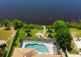 Lakefront Home Close to Bonita Springs Beaches - 7