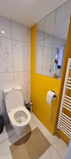 Private Guest Suite in Bletchley, Milton Keynes - 2