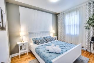 Plateau Escape & Nightlife Adventures! Downtown Super Value! Full 1BR Apartments - Montreal - 9