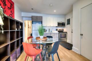 Plateau Escape & Nightlife Adventures! Downtown Super Value! Full 1BR Apartments - 8