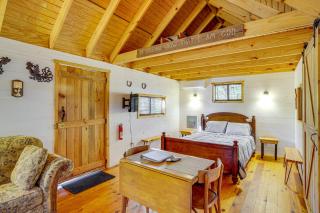 Secluded Tallassee Cabin with Fire Pit and Porch! - Tallassee - 7