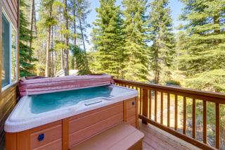 Walk to Yuba River and Beach Pet-Friendly Cabin - 9