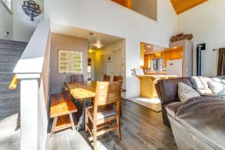 Walk to Yuba River and Beach Pet-Friendly Cabin - 2