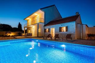 MY DALMATIA - Holiday home Zara with private swimming pool - Stankovci - 3