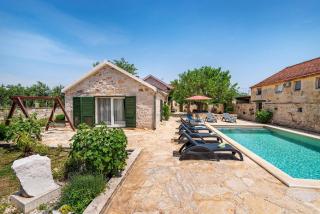 MY DALMATIA - Authentic villa Zvonko with private swimming pool - Podlug - 4