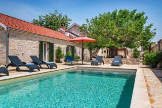MY DALMATIA - Authentic villa Zvonko with private swimming pool - Podlug - 3