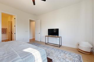 Lakeland Haven - Lago Vista - 1