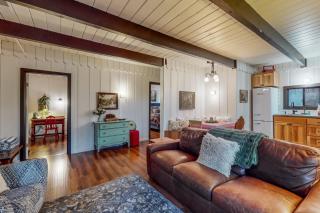 The Lazy Bear - Forestville - 4