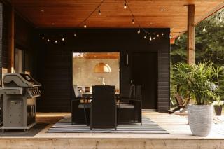 Wolegib Waterfront Retreat in Muskoka - 4