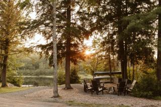 Wolegib Waterfront Retreat in Muskoka - 3