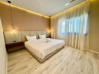 Central Modern Flat - Easy Beach Access - 3