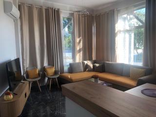 Brand new renovated apartment by the stadium - Aridaia - 2