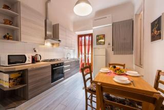 Live like a Florentine next to Santa Croce Square - 8