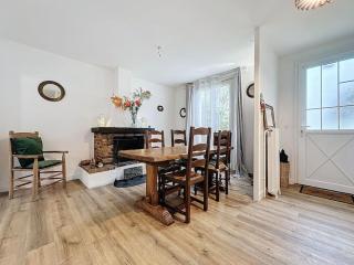 Family home with 86-inch TV - Chaumontel - 5