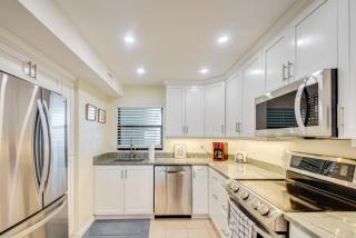 Walk to Coast Condo in Daytona Beach Shores! - Daytona Beach Shores - 1