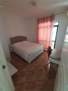 Villa-Hotel Ludianna - Golem - 1