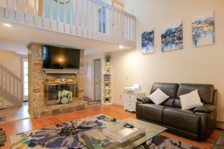 Charming Home near I-87 JCT - Queensbury - 6