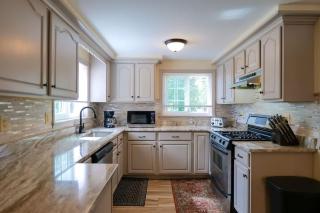 Charming Home near I-87 JCT - Queensbury - 5