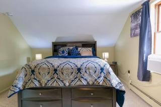 Charming Home near I-87 JCT - Queensbury - 3