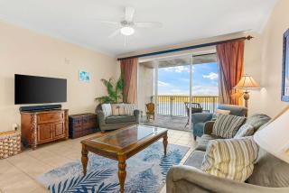 Luxury Condo with Huge Private Balcony on Lake Bryan - Orlando - 7