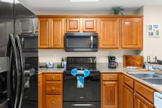 Luxury Condo with Huge Private Balcony on Lake Bryan - Orlando - 3