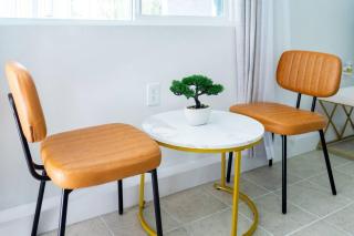 Pool House Near Chinatown Vegas WIFl-Sleeps 9 - 2