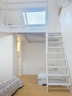 Grand triplex lumineux calme et confortable - 2