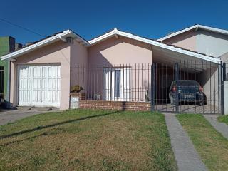 Casa a 2 cuadras del mar en Necochea - Necochea - 0
