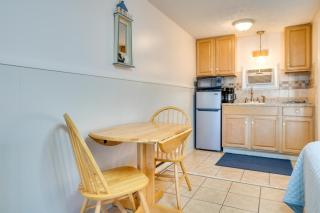 Beachfront 16 Condo on Old Orchard Beach - Old Orchard Beach - 2