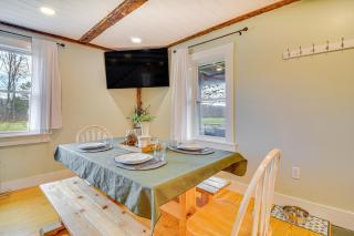 10 Mi to Skiing Historic Farmhouse in Maine! - 3