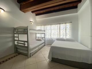 Muy cerca del mar, areopuerto y centro histórico - 7